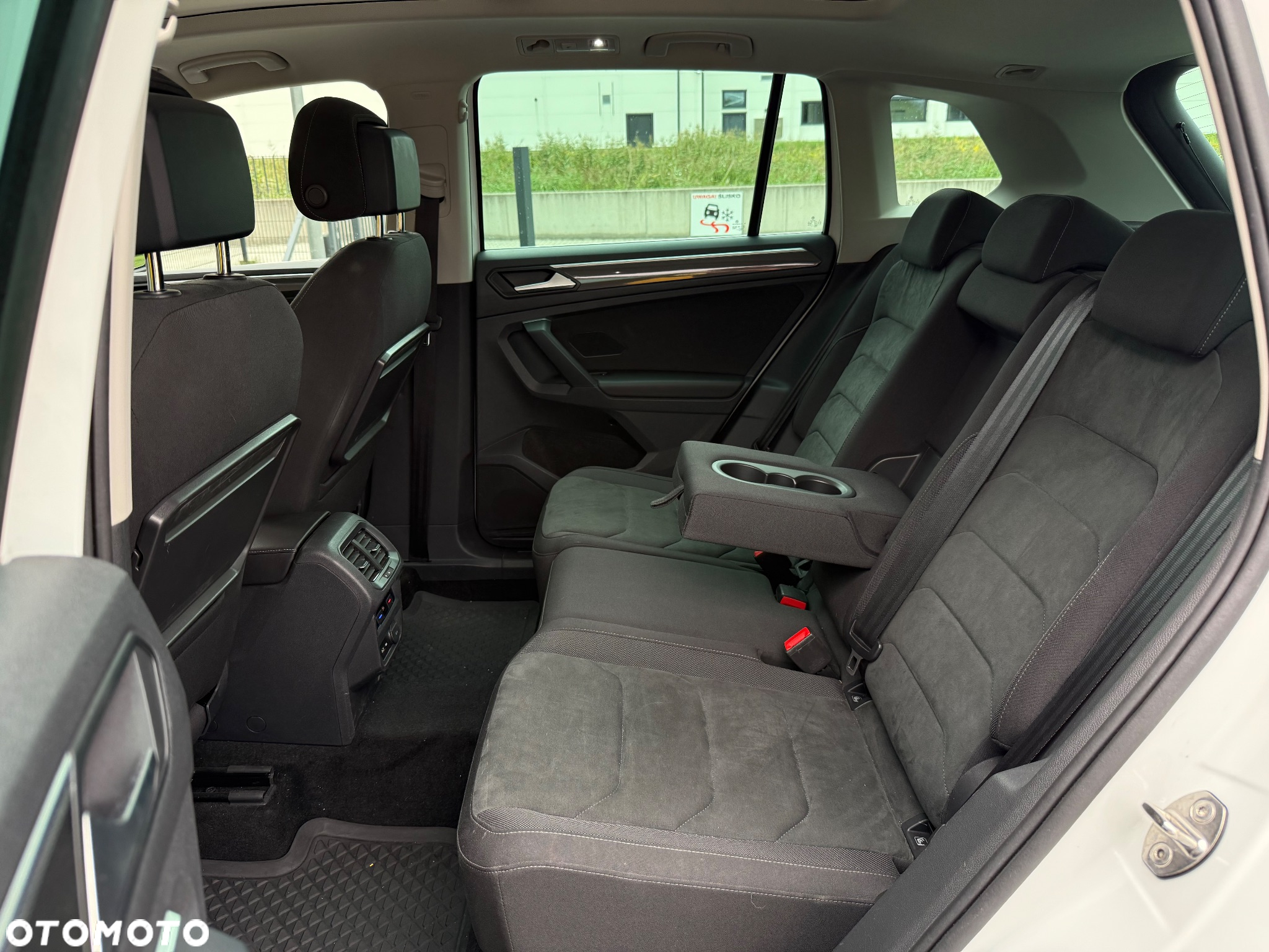 Volkswagen Tiguan 2.0 TDI SCR 4MOTION (BlueMotion Techn.) DSG Highline - 15