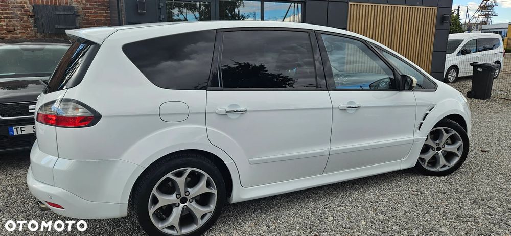Ford S-Max - 19