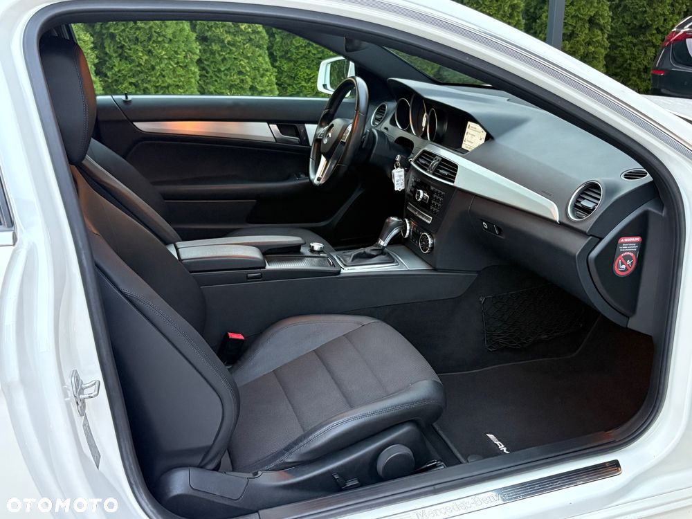Mercedes-Benz Klasa C 180 (BlueEFFICIENCY) 7G-TRONIC - 15