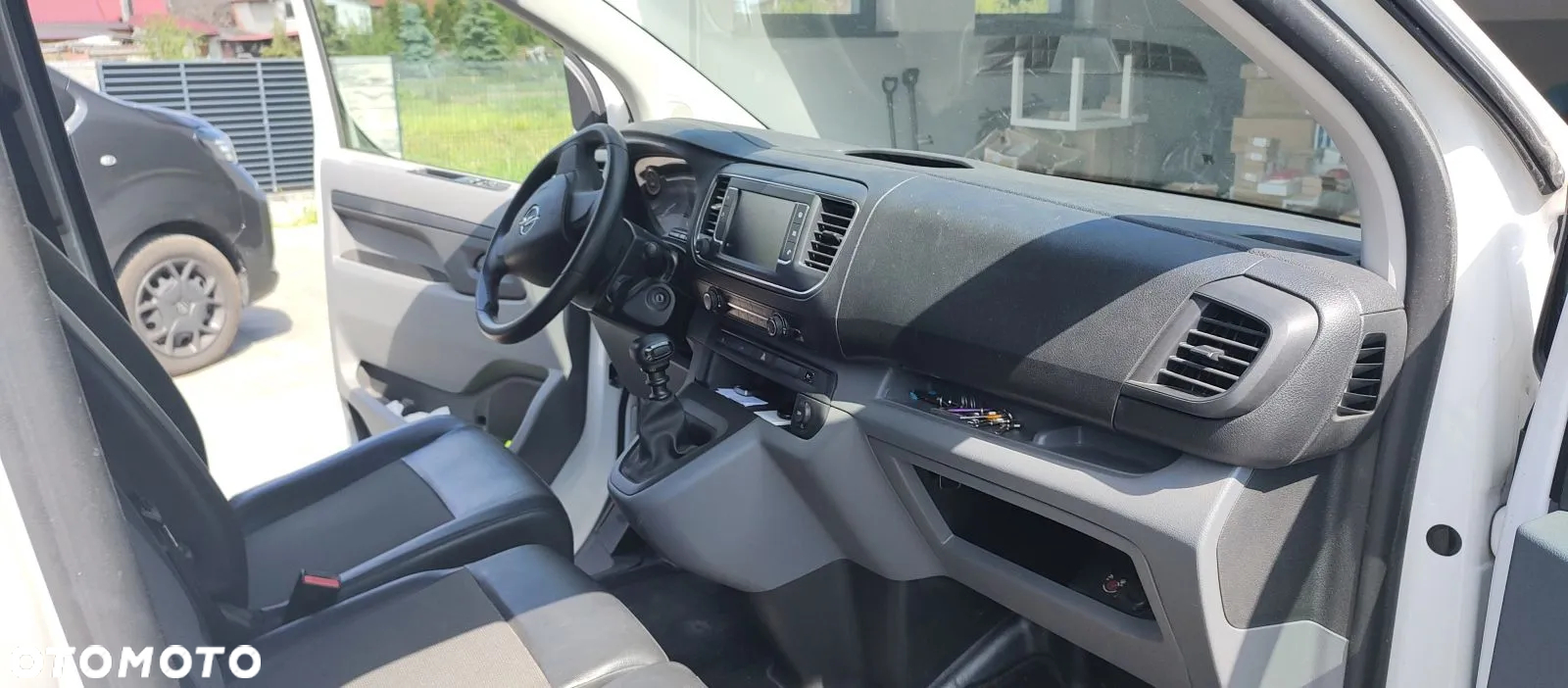 Opel Vivaro - 2
