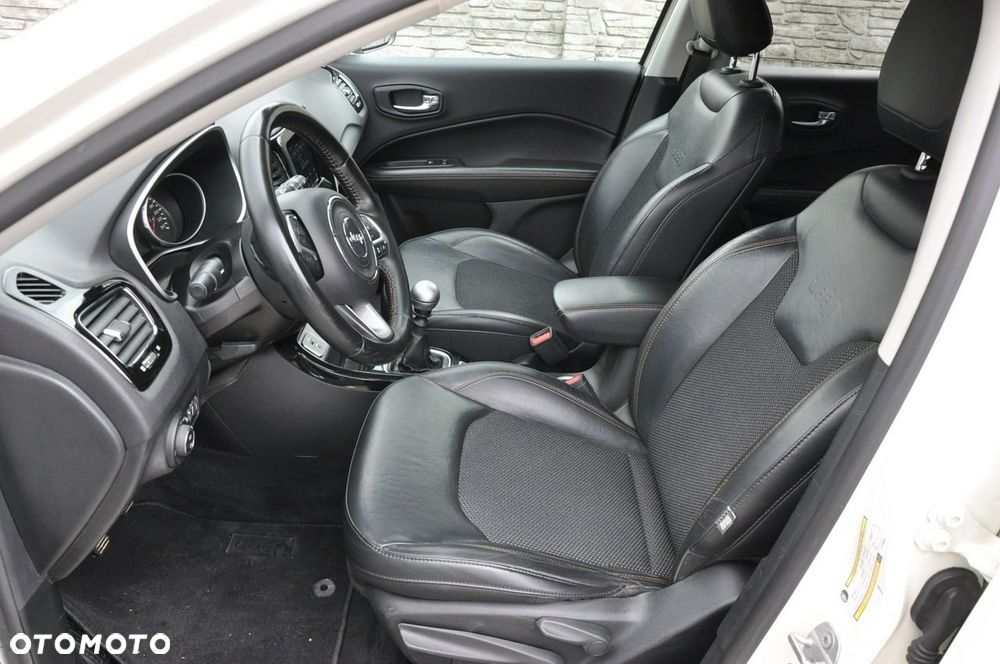 Jeep Compass - 9