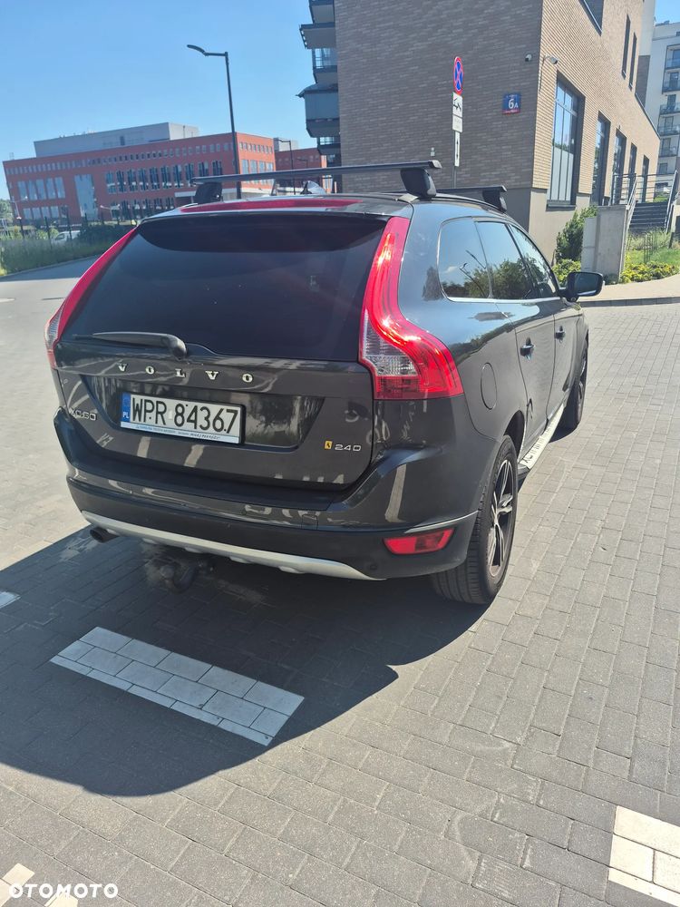 Volvo XC 60 2.4D AWD Momentum - 13