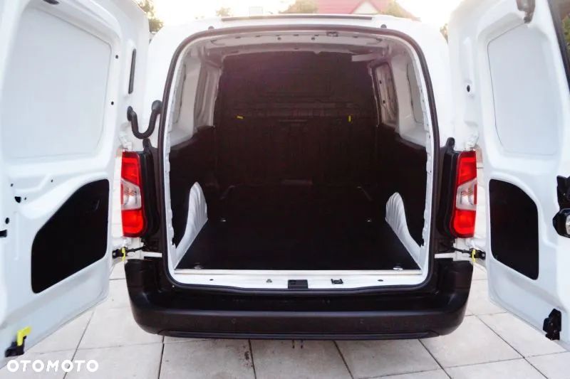 Toyota Proace City 1.5 D-4D Long 2,4t Active (bryg.) - 30