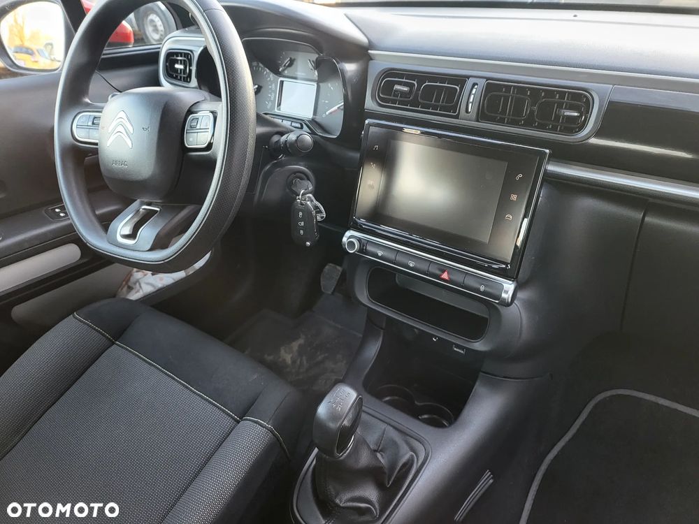 Citroën C3 Pure Tech 82 SHINE - 10