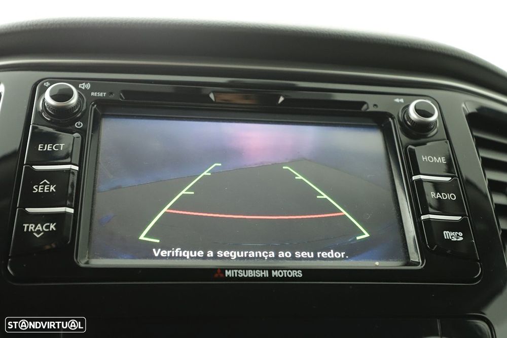 Mitsubishi l200 ver-2-3-di--d-strakar-club-intense-4wd - 11