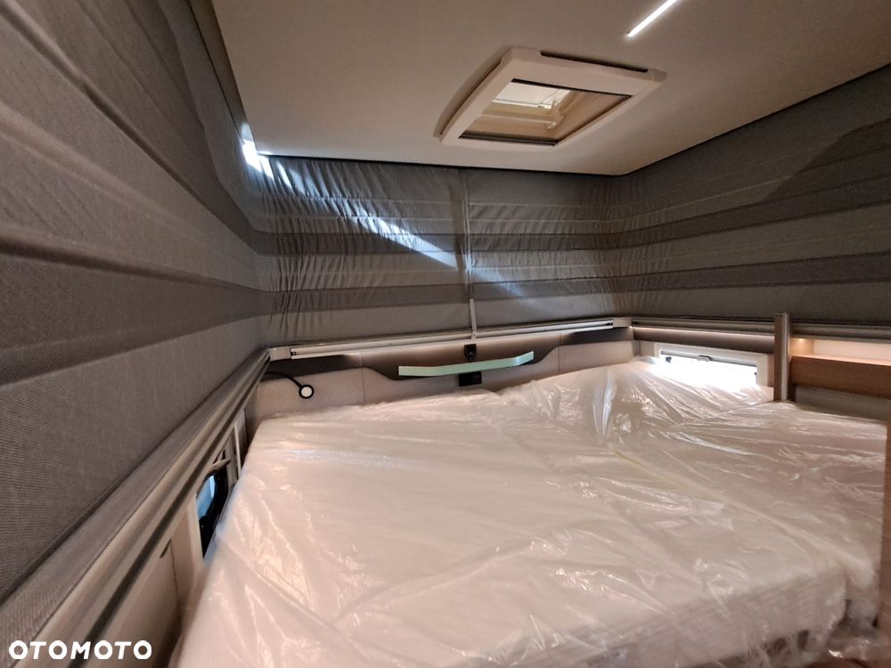 KNAUS Tourer VAN 500 MQ CUV Automat CUVISION 4 osoby 2 łóżka FV23% - 22