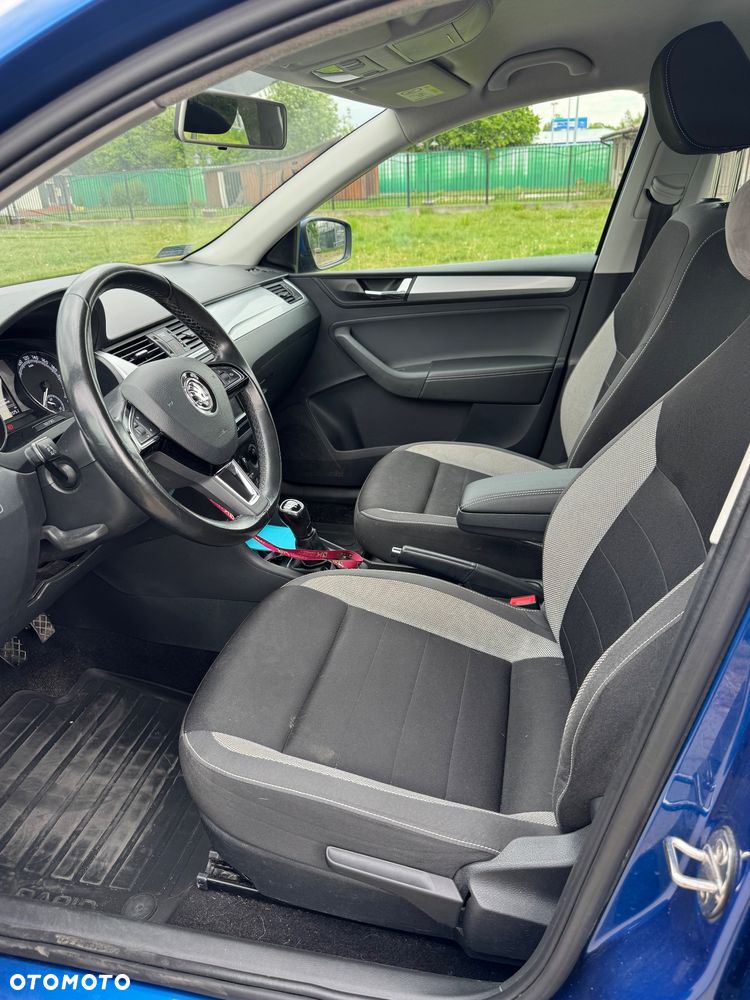 Skoda RAPID 1.0 TSI Ambition - 9