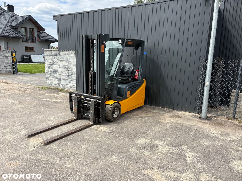 Jungheinrich EFG 220 - 3