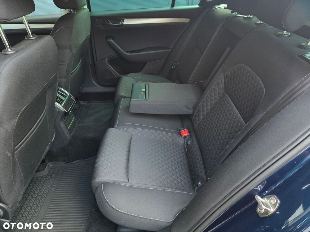 Skoda Superb 2.0 TDI SCR Ambition DSG - 15
