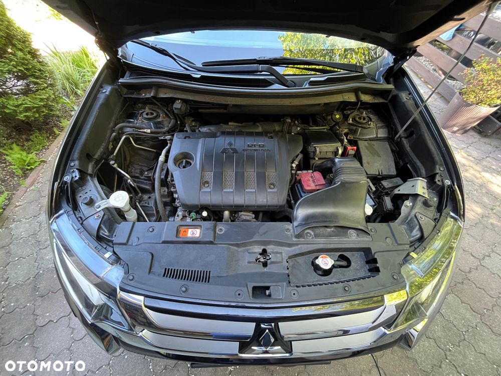 Mitsubishi Outlander 2.2 DI-D Instyle SDA 4WD - 16