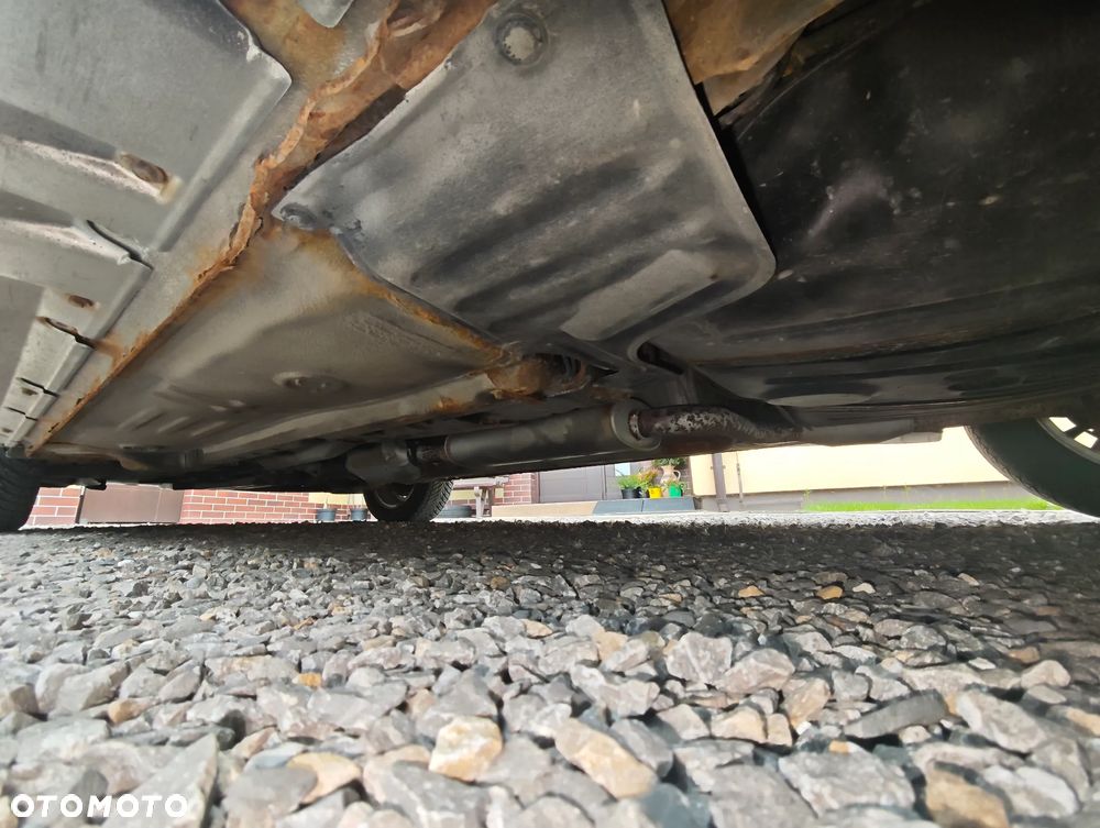 Mitsubishi Carisma 1.6 Classic - 36