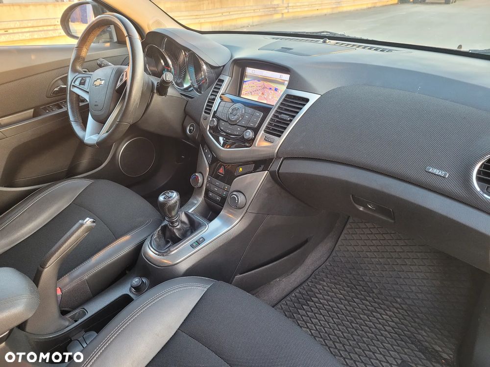Chevrolet Cruze 1.4T LTZ - 10