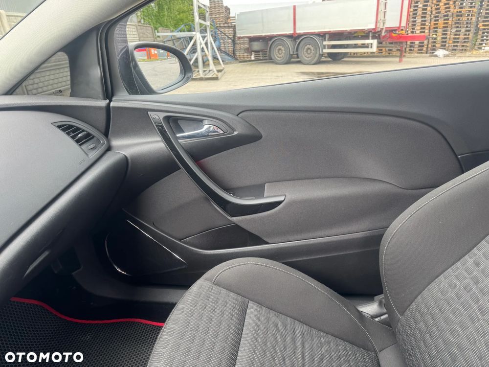 Opel Astra IV GTC 1.4 T Active - 19