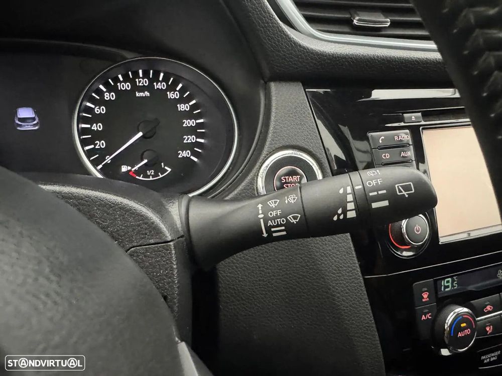 Nissan Qashqai 1.2 DIG-T N-Connecta - 36