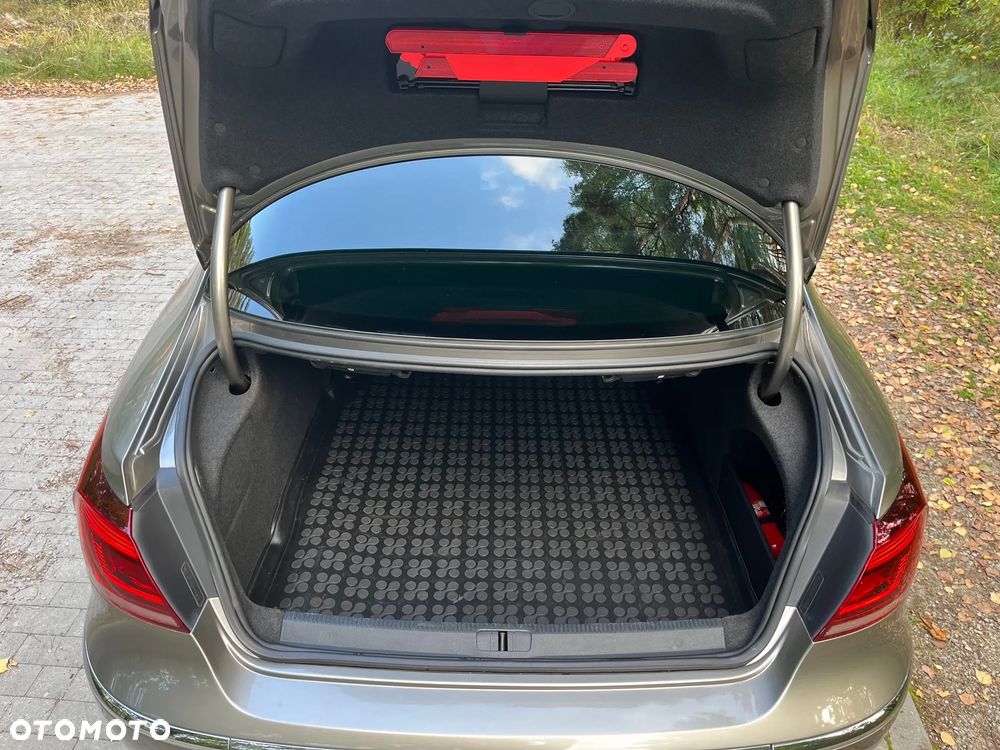 Volkswagen Passat CC - 31