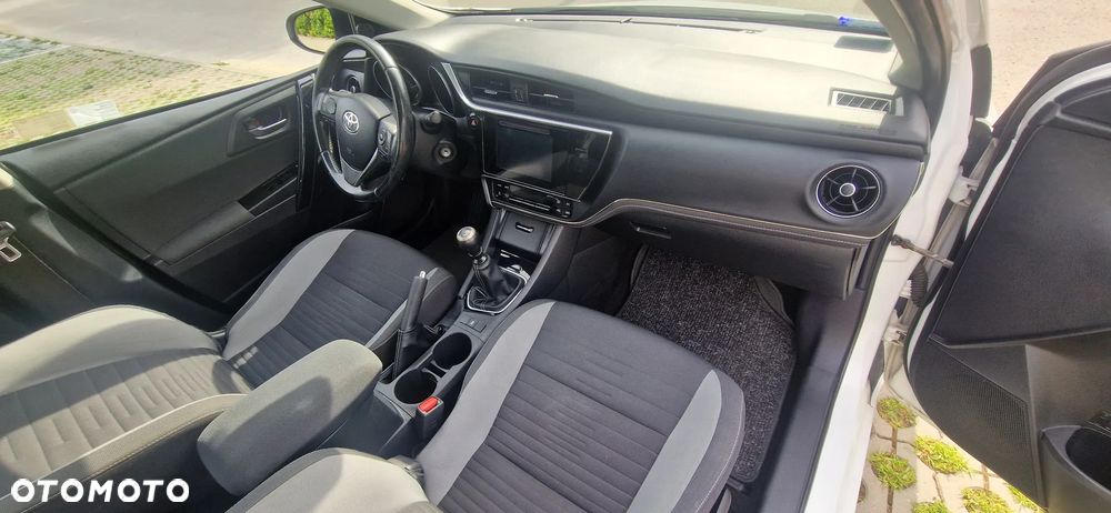 Toyota Auris 1.6 Active - 12