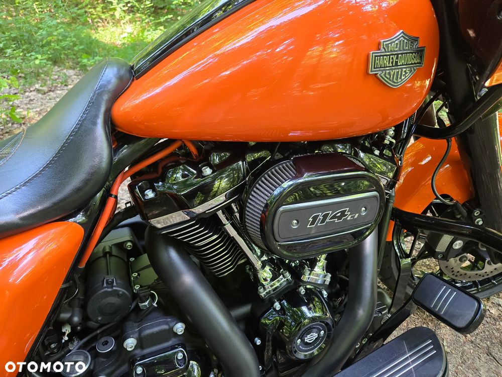 Harley-Davidson Touring Road Glide - 9