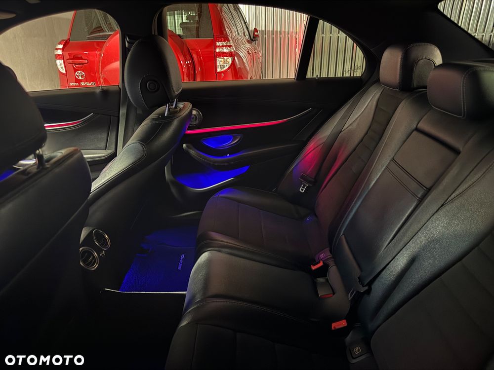 Mercedes-Benz Klasa E 220 d AMG - 15