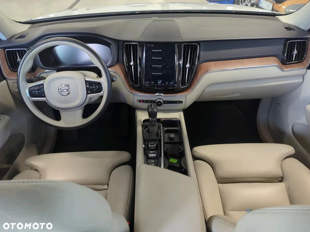 Volvo XC 60 T4 Inscription - 8