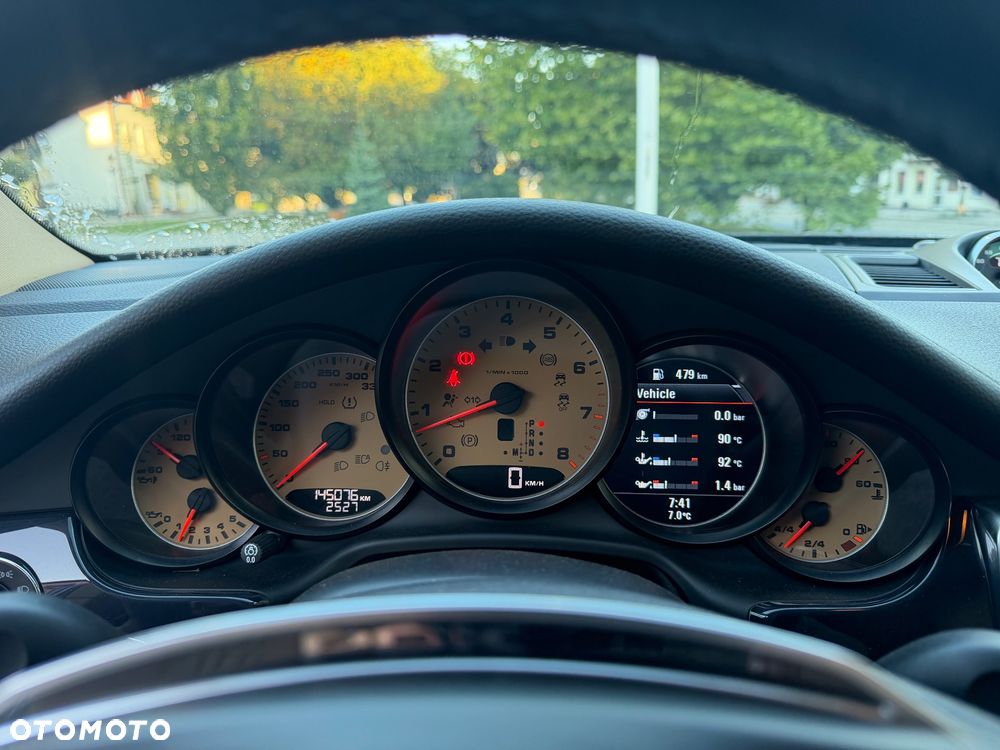 Porsche Panamera S - 10