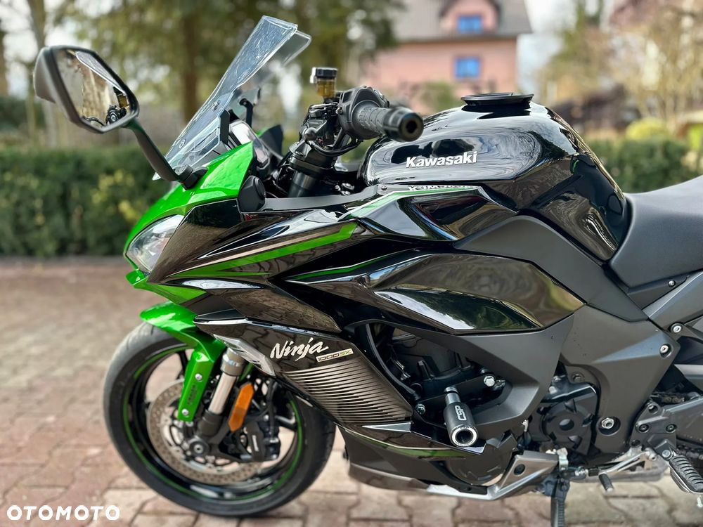 Kawasaki Ninja 1000 SX - 22