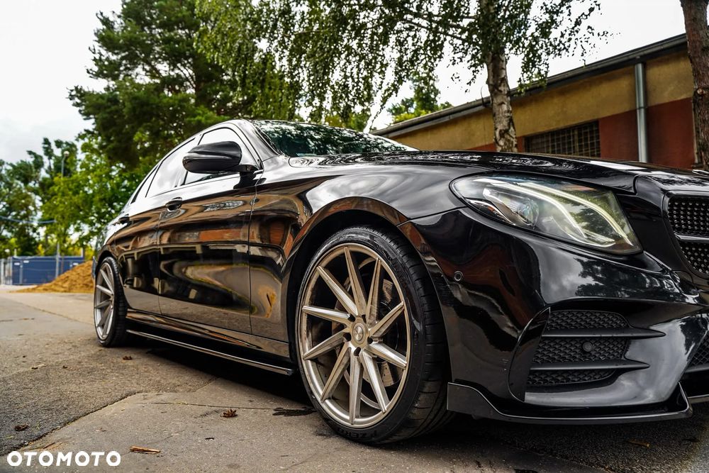 Mercedes-Benz Klasa E 220 d 9G-TRONIC - 17