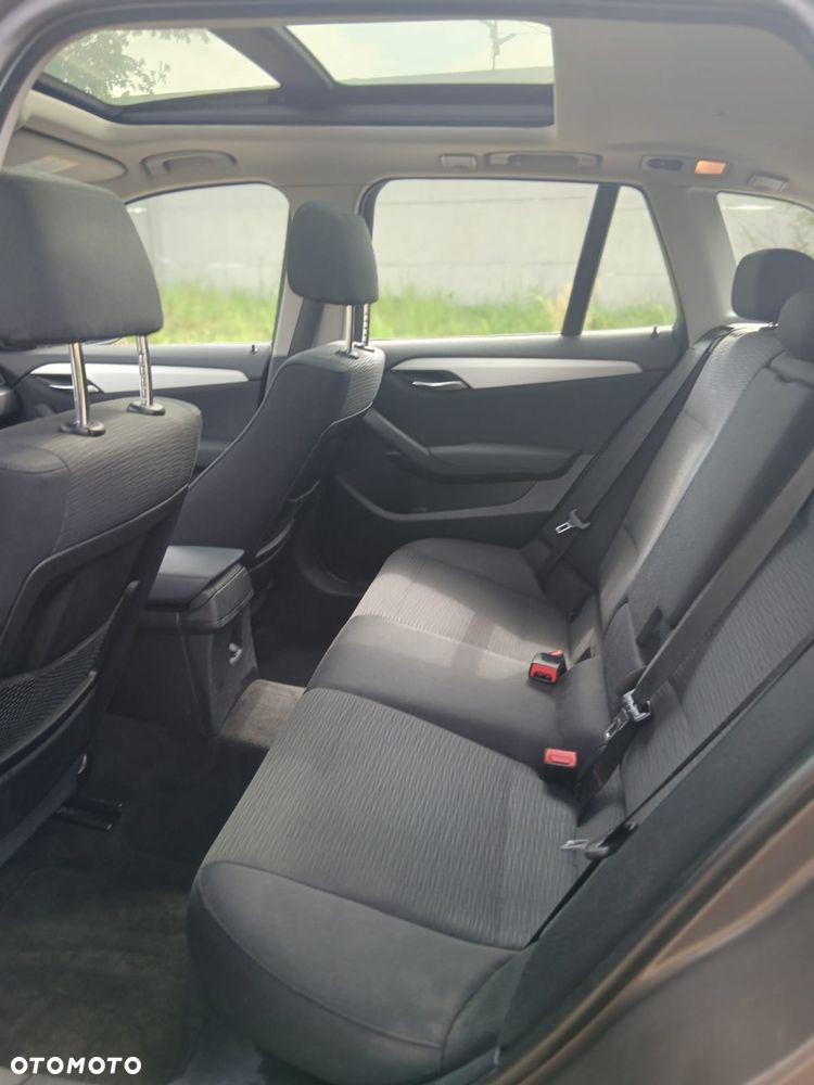 BMW X1 sDrive18d - 10