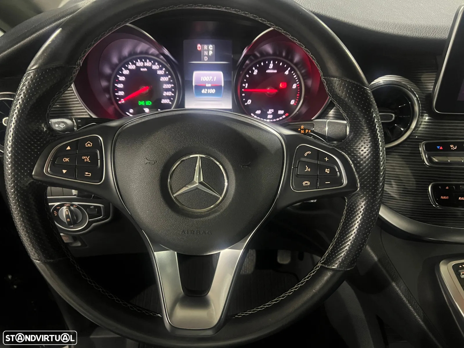 Mercedes-Benz V 250 d Longo Avantgarde - 13