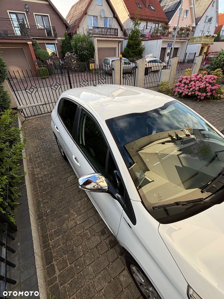 Peugeot 208 1.2 PureTech Allure - 5