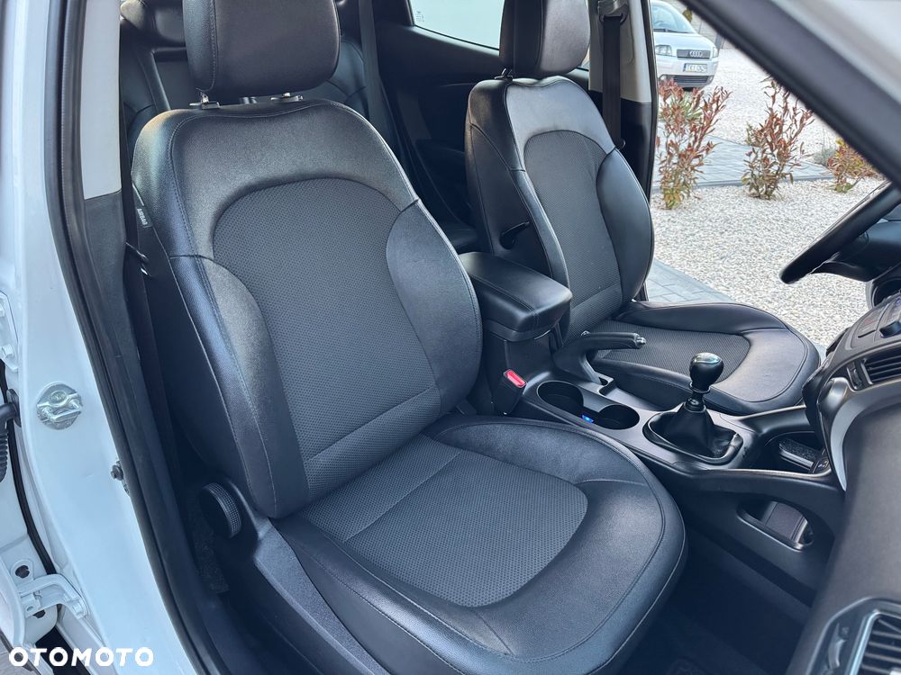 Hyundai ix35 1.7 CRDi Comfort 2WD - 31