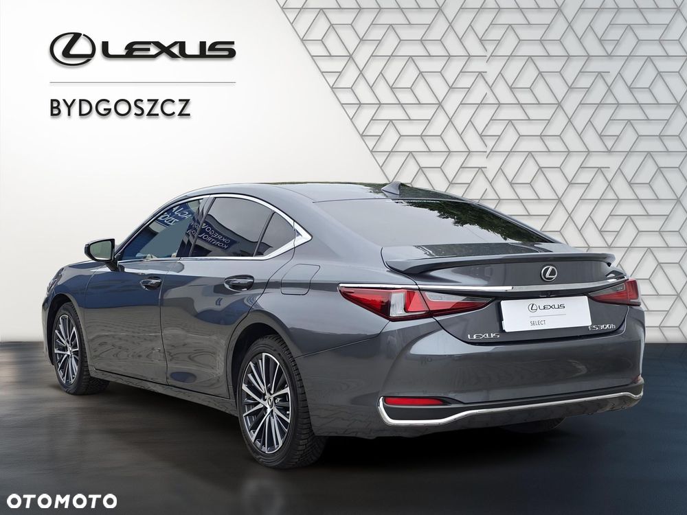 Lexus ES 300h Business Edition - 4