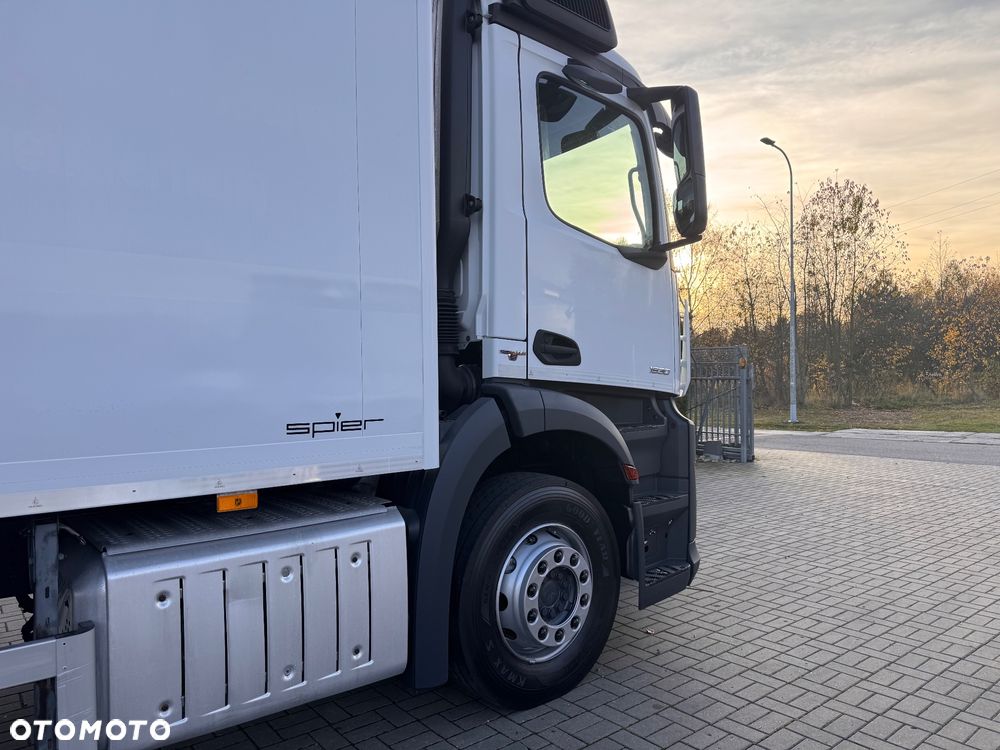 Mercedes-Benz Antos - 16