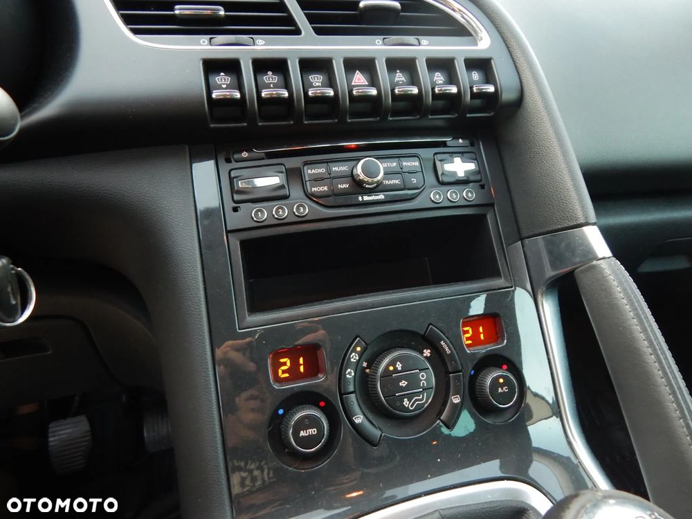 Peugeot 3008 HDi 115 Allure - 14