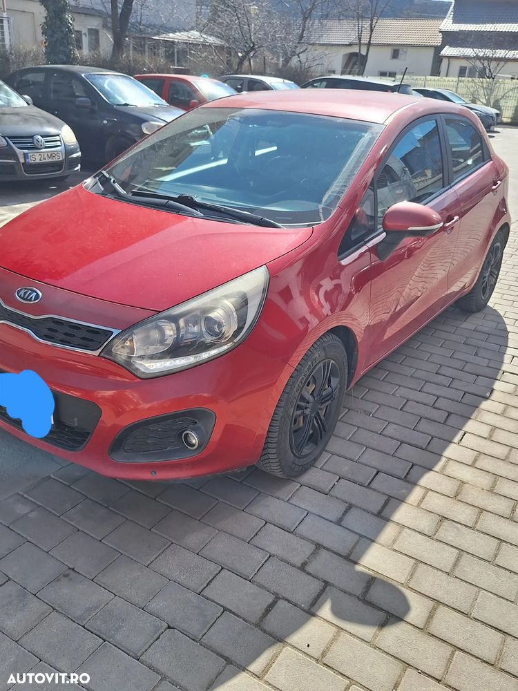 Kia Rio - 11