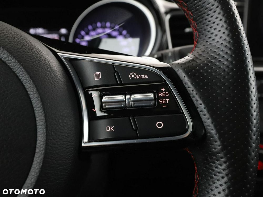 Kia ProCeed 1.6 T-GDI GT DCT - 31