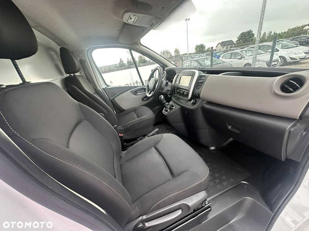 Renault Trafic - 16
