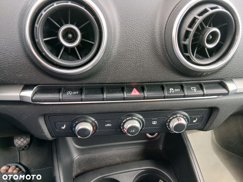 Audi A3 Sportback 1.6 TDI ultra Attraction - 25