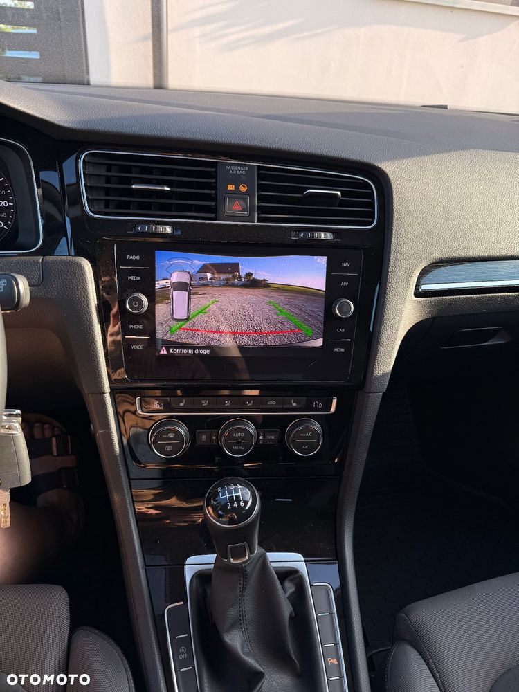 Volkswagen Golf Variant - 16