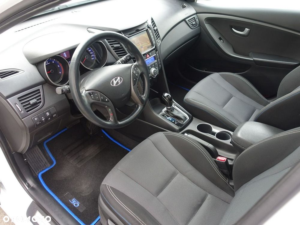 Hyundai i30 1.6 CRDI DCT Passion Plus - 13