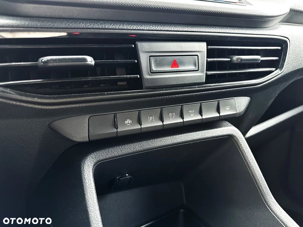 Ford Transit Connect - 21