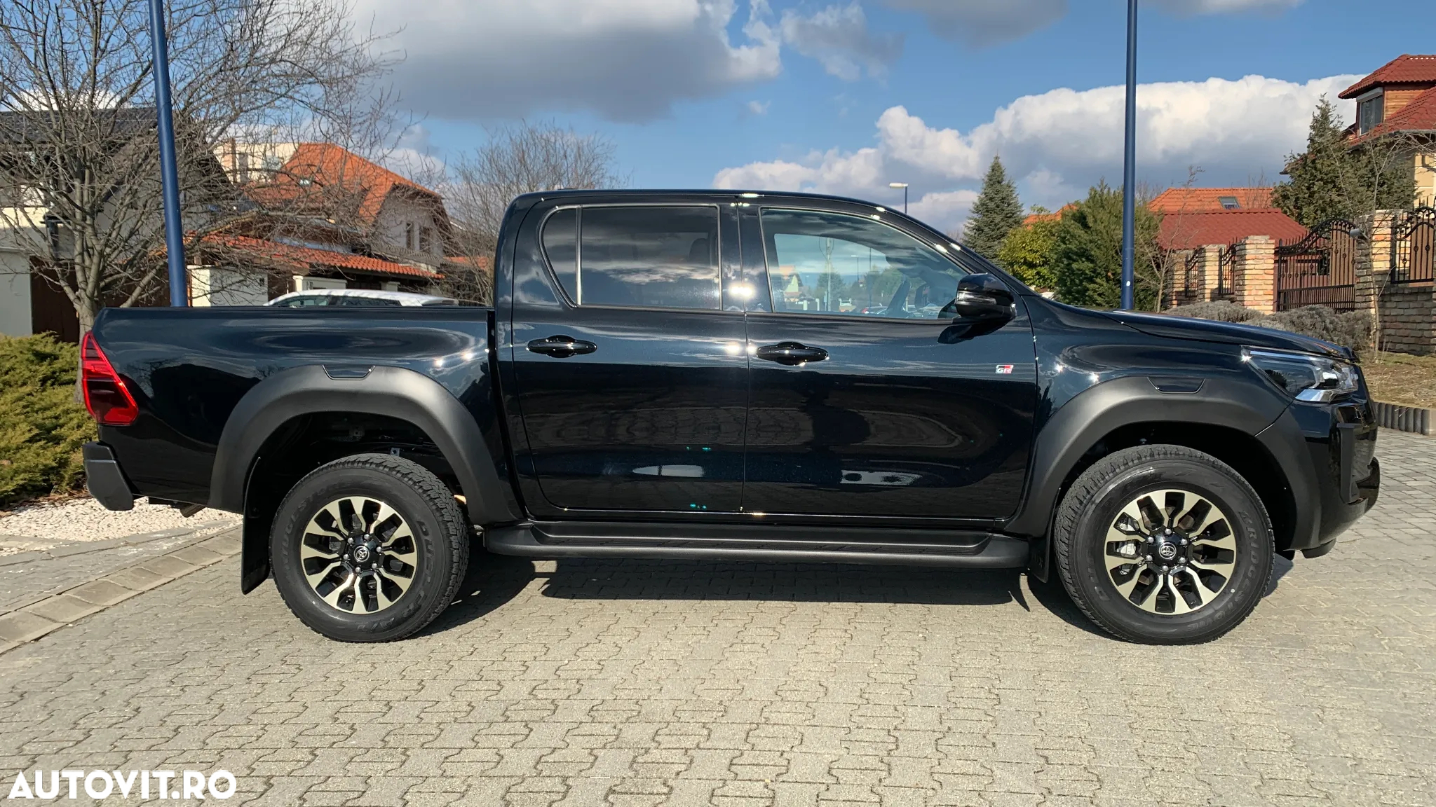 Toyota Hilux 2.8D 204CP 4x4 Double Cab AT GR Sport - 5