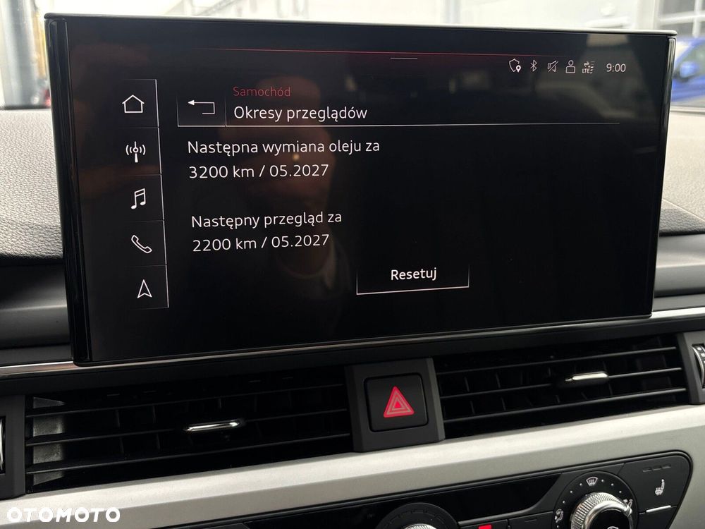 Audi A4 Allroad - 32