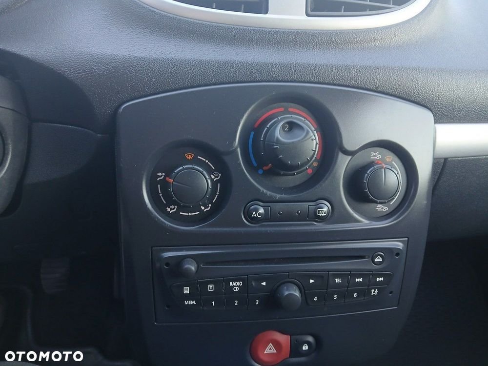 Renault Clio 1.2 16V Life - 20