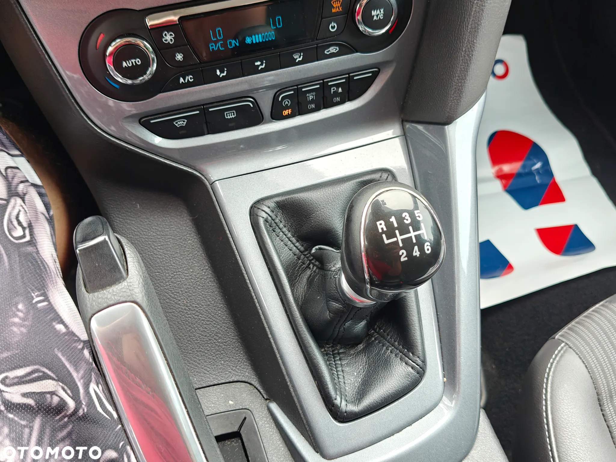 Ford Focus 1.6 EcoBoost Trend Sport - 24