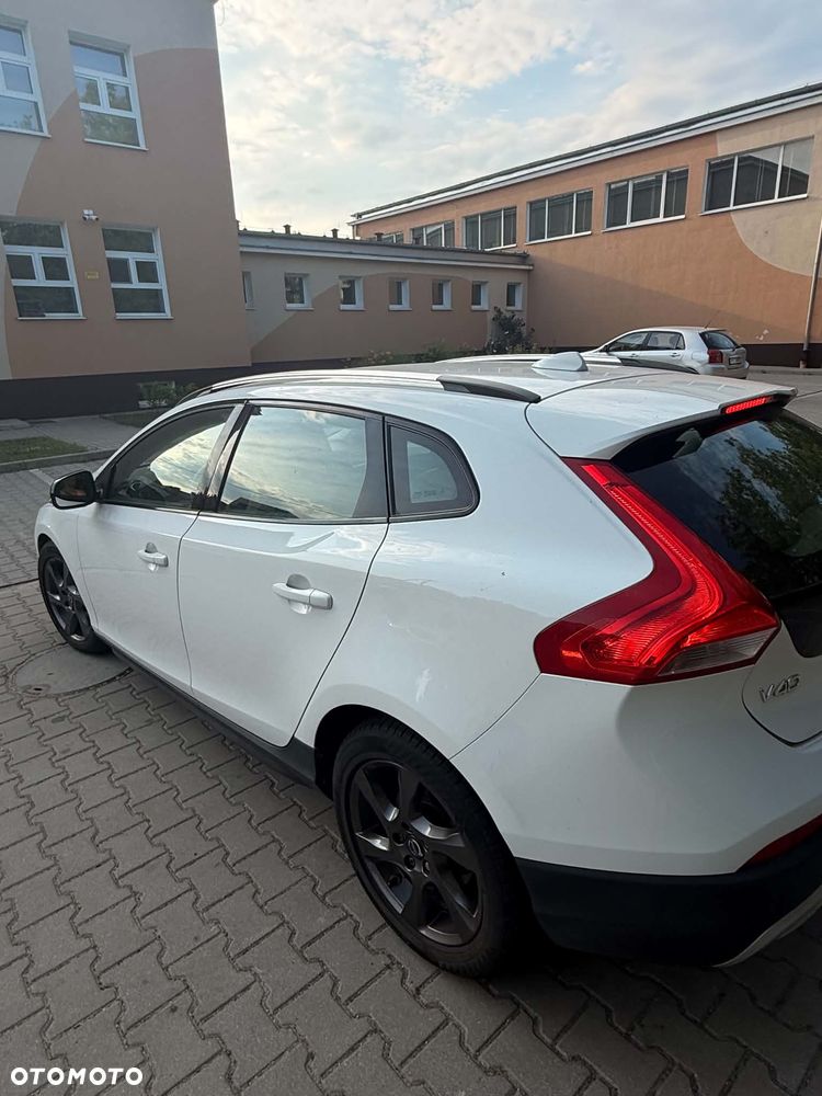 Volvo V40 Cross Country - 2