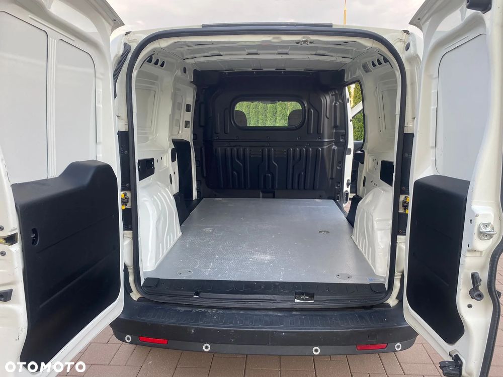 Fiat DOBLO MAXI - 16