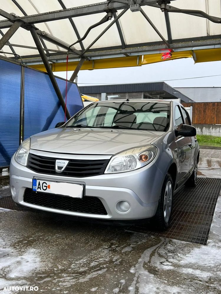 Dacia Sandero 1.6 MPI Preference - 1