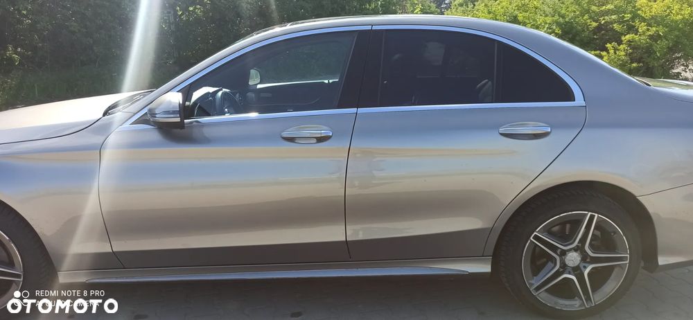 Mercedes-Benz Klasa C 220 d 4MATIC 9G-TRONIC - 23
