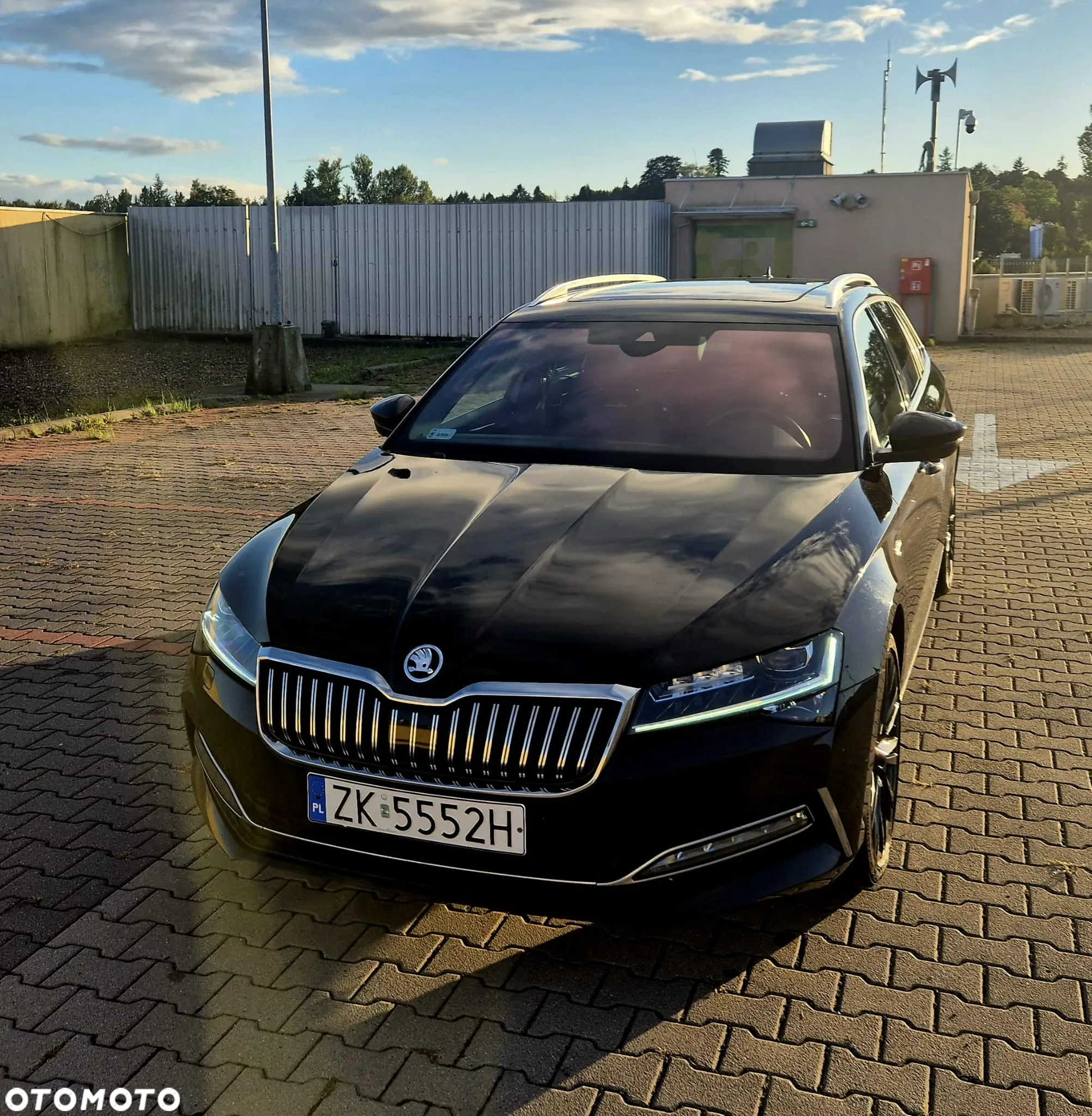 Skoda Superb 2.0 TDI SCR 4x4 L&K DSG - 12