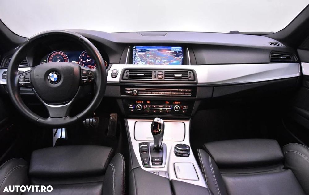 BMW Seria 5 530d xDrive AT - 18